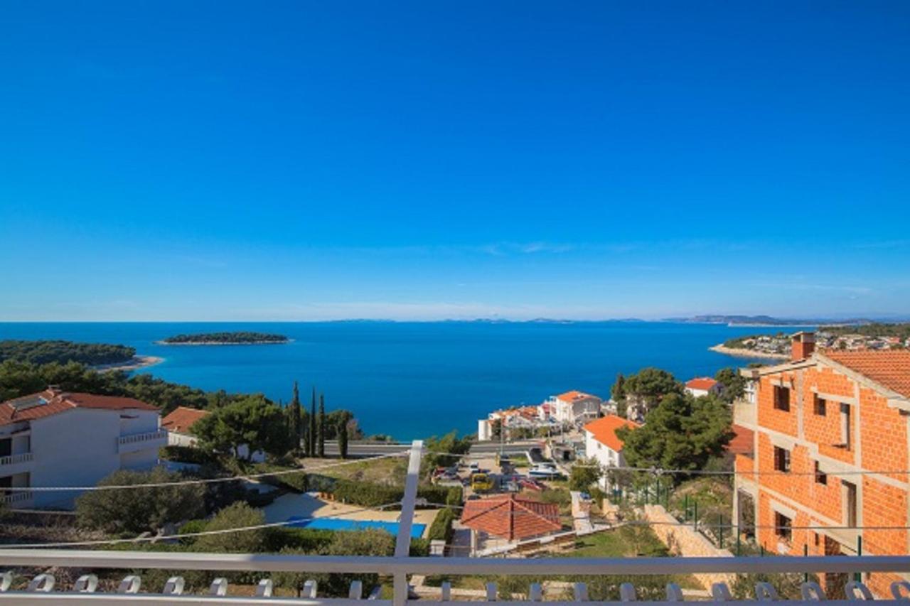 Apartmani Vesna Milisa Примоштен Екстер'єр фото