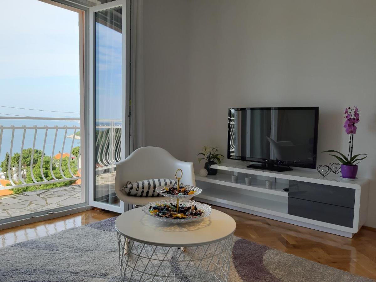 Apartmani Vesna Milisa Примоштен Екстер'єр фото