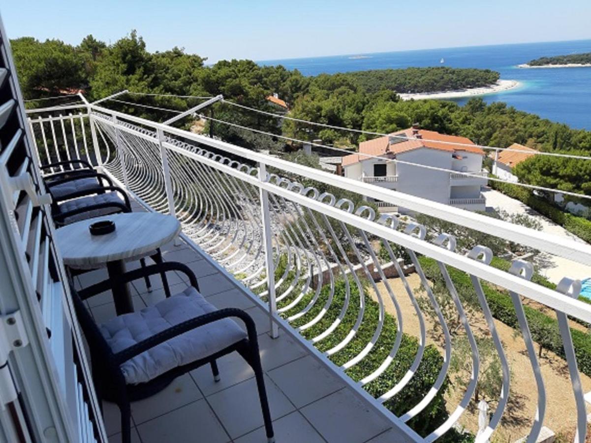 Apartmani Vesna Milisa Примоштен Екстер'єр фото