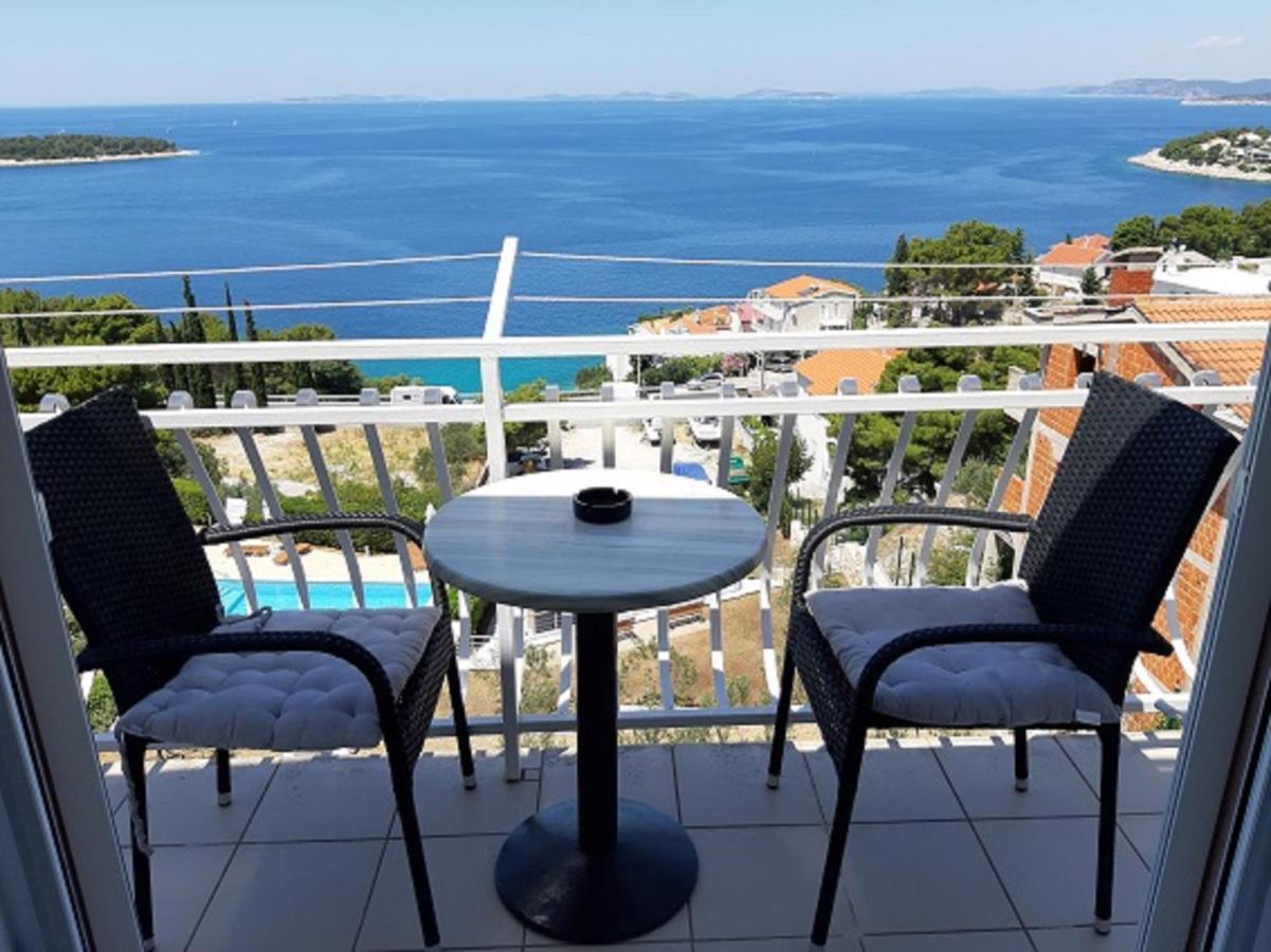 Apartmani Vesna Milisa Примоштен Екстер'єр фото