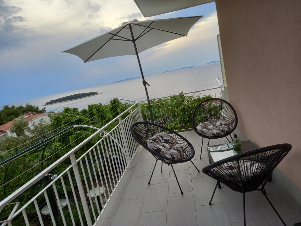 Apartmani Vesna Milisa Примоштен Екстер'єр фото