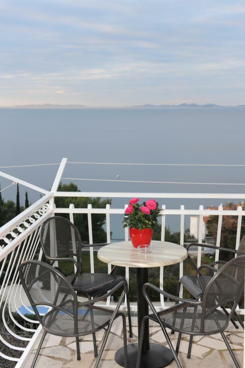 Apartmani Vesna Milisa Примоштен Екстер'єр фото